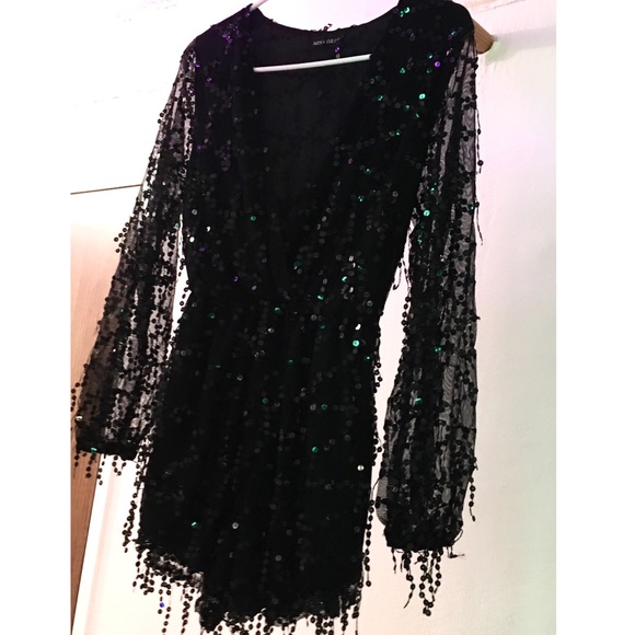 Black long sleeve sequin romper - Picture 6 of 6